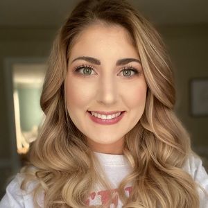 Meet your Posher, Lindsey